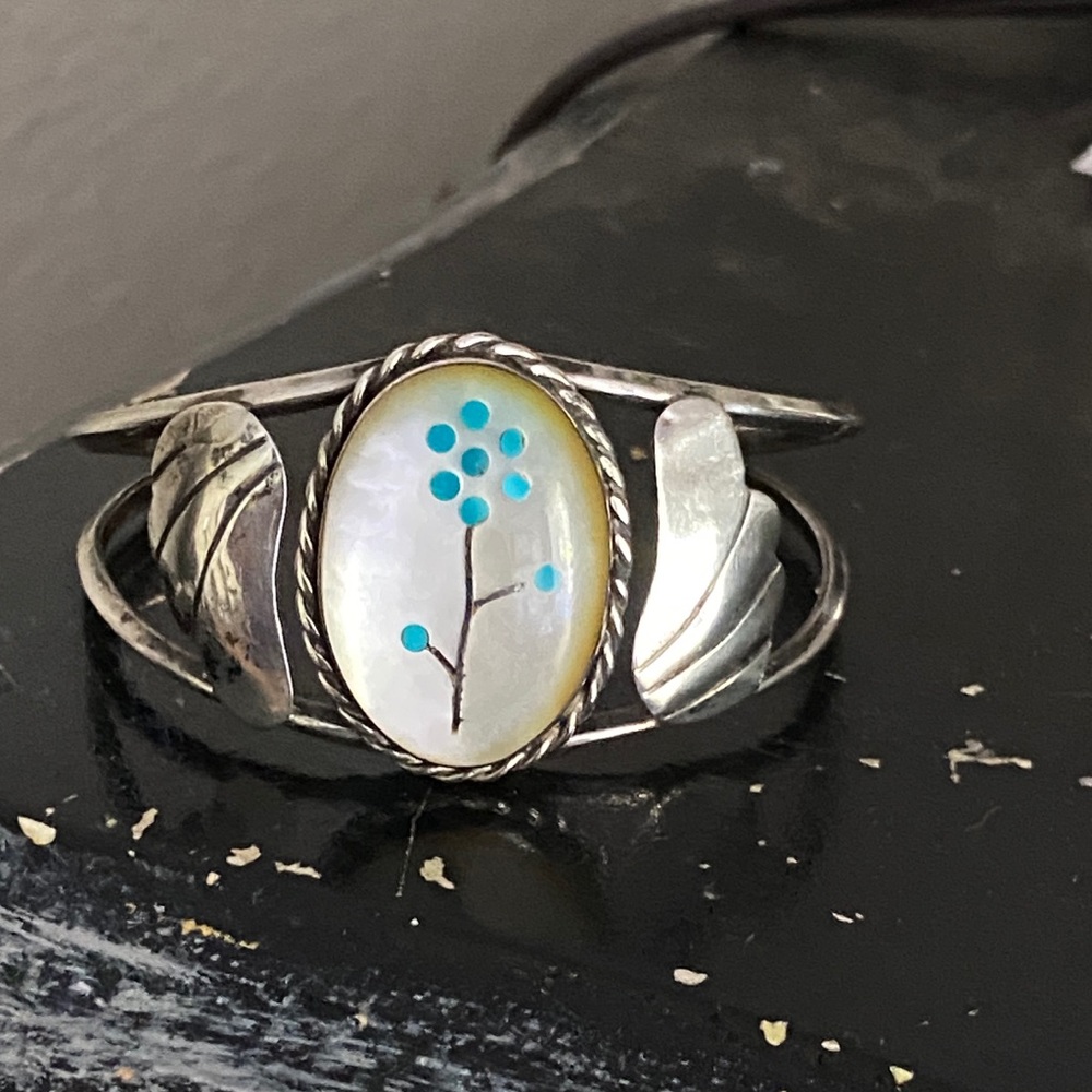 Vintage SS/MOP/turquoise native American cuff